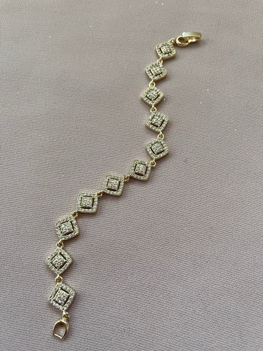 Baget Kare Xuping Model Bileklik